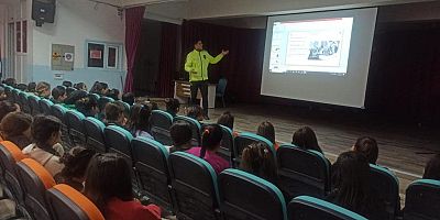 Eskil Emniyet Müdürlüğü, Eskil Ortaokulu Öğrencilerine Trafik Eğitimi ve Meslek Tanıtımı Düzenledi
